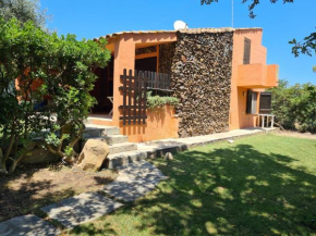 Villa caposchiera a 500 metri dal mare Villasimius